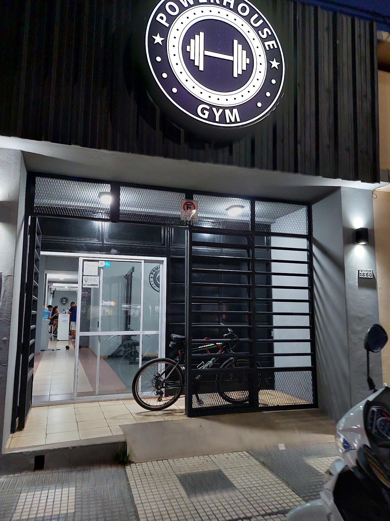 Zona de Musculación y Máquinas